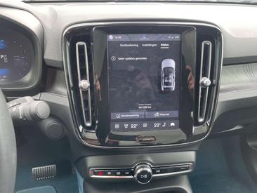 Volvo C40 Coupé SUV Recharge Single Motor Extended Range — photo 8