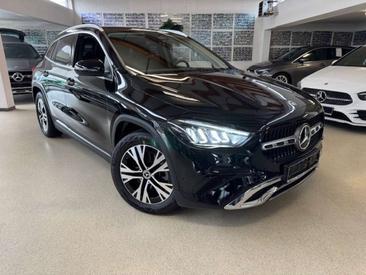 Mercedes GLA 200 — photo 28