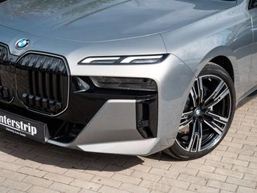 BMW Série 7 Berline 740d — photo 7