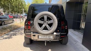 Land Rover Defender 90 D250 MHEV — photo 8