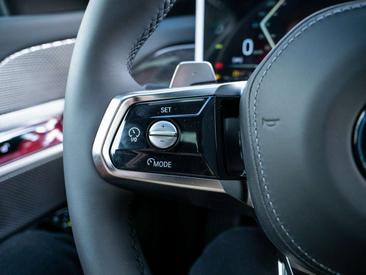 BMW Série 7 Berline 740d — photo 14