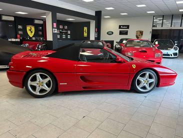 Ferrari F355 Spider — photo 6