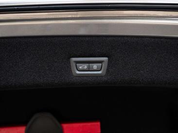 BMW Série 7 Berline 740d — photo 30