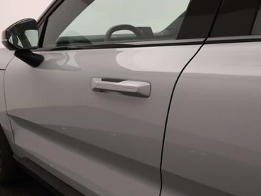 Volvo EX30 — photo 10