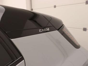 Volvo EX30 — photo 11