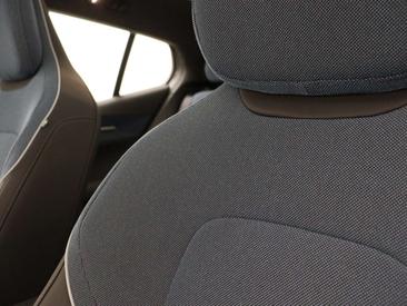 Volvo EX30 — photo 16