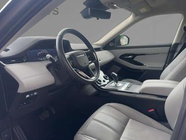Land Rover Range Rover Evoque P300e — photo 9