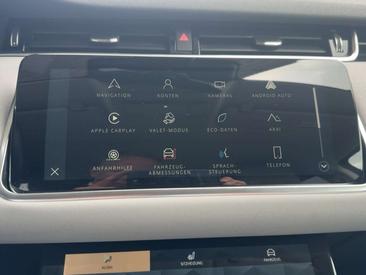 Land Rover Range Rover Evoque P300e — photo 20