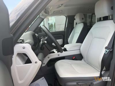 Land Rover Defender 90 D200 MHEV