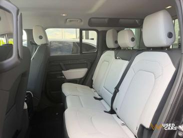 Land Rover Defender 90 D200 MHEV — photo 5