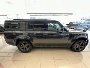 Land Rover Defender 110 D300 MHEV — photo 6