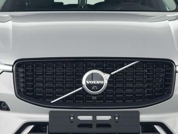 Volvo XC60 B5 — photo 4