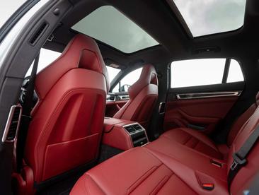 Porsche Panamera 4S E-Hybrid — photo 8
