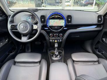 Mini Countryman Cooper SE ALL4 — photo 3
