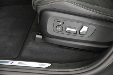 BMW X5 XDrive30d — photo 18