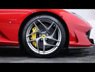Ferrari 812 Superfast — photo 11