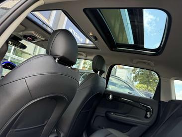 Mini Countryman Cooper SE ALL4 — photo 27