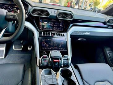 Lamborghini Urus S — photo 8