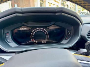 Lamborghini Urus S — photo 9