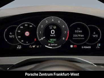 Porsche Panamera 4S E-Hybrid — photo 18