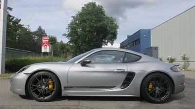 Porsche 718 Cayman T