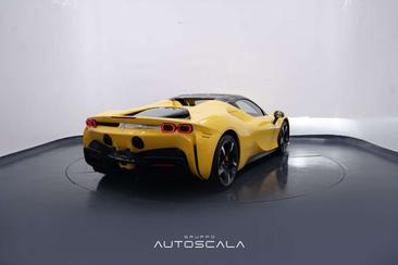 Ferrari SF90 Spider — photo 6
