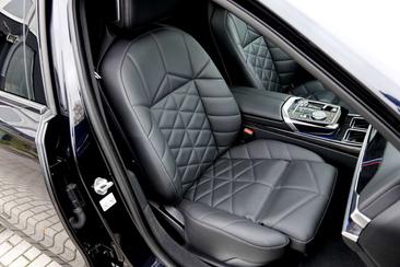 BMW Série 7 Berline 740d — photo 15