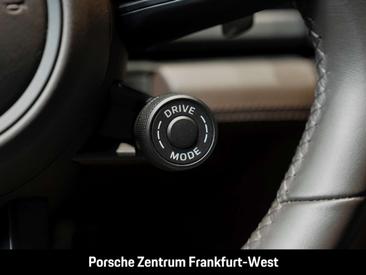 Porsche Panamera 4S E-Hybrid — photo 31