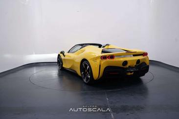 Ferrari SF90 Spider — photo 11