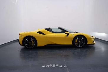 Ferrari SF90 Spider — photo 14