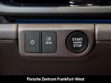 Porsche Panamera 4S E-Hybrid — photo 35