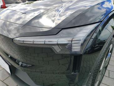 Volvo EX30 — photo 9