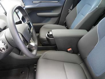 Volvo EX30 AWD — photo 5