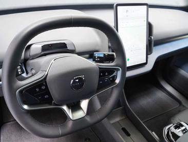 Volvo EX30 AWD — photo 6