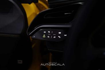Ferrari SF90 Spider — photo 23