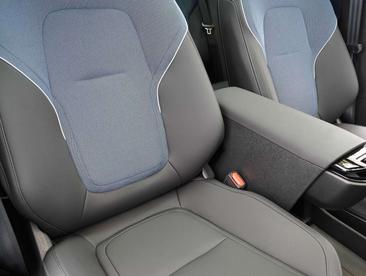 Volvo EX30 AWD — photo 11