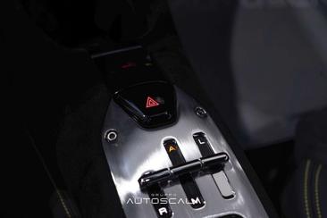 Ferrari SF90 Spider — photo 29