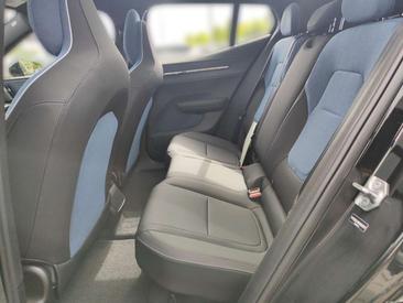 Volvo EX30 — photo 21