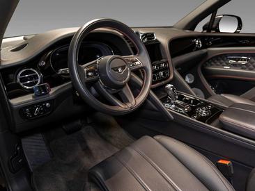 Bentley Bentayga S — photo 10