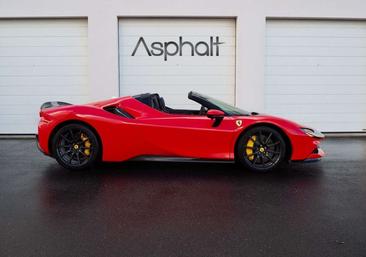 Ferrari SF90 Spider — photo 3