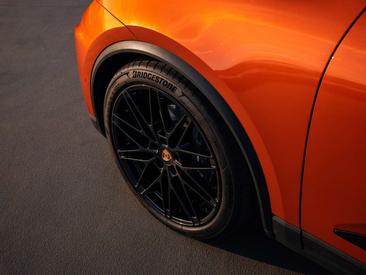 Porsche Macan Electric — photo 7