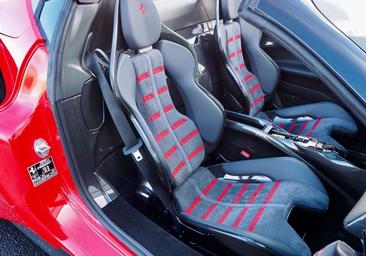 Ferrari SF90 Spider — photo 9