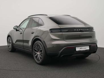 Porsche Macan Electric — photo 2