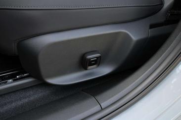 Volvo EX30 Single Motor Extended Range — photo 20