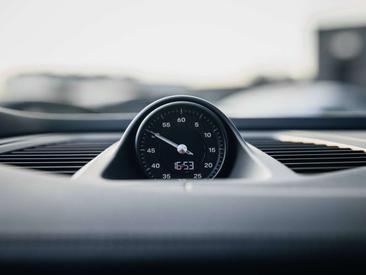 Porsche Macan Electric — photo 14