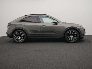 Porsche Macan Electric — photo 5