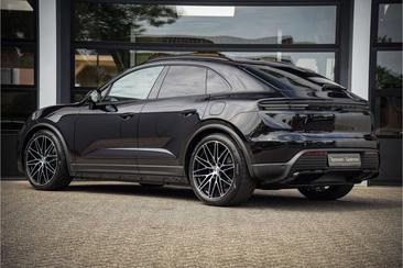Porsche Macan Electric — photo 3