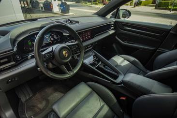 Porsche Macan Electric — photo 6