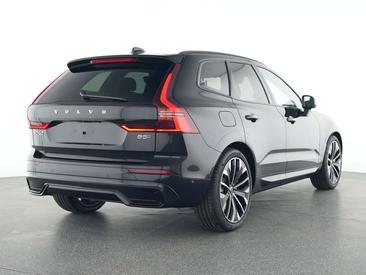 Volvo XC60 B5 — photo 2