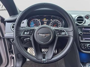 Bentley Bentayga W12 — photo 12
